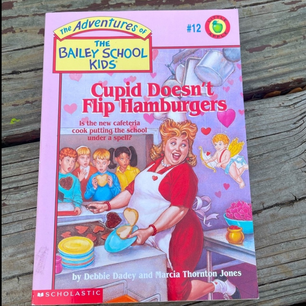 ☀️4/$15☀️The Bailey School Kids #12 Paperback “Cupid Doesn’t Flip Hamburgers”